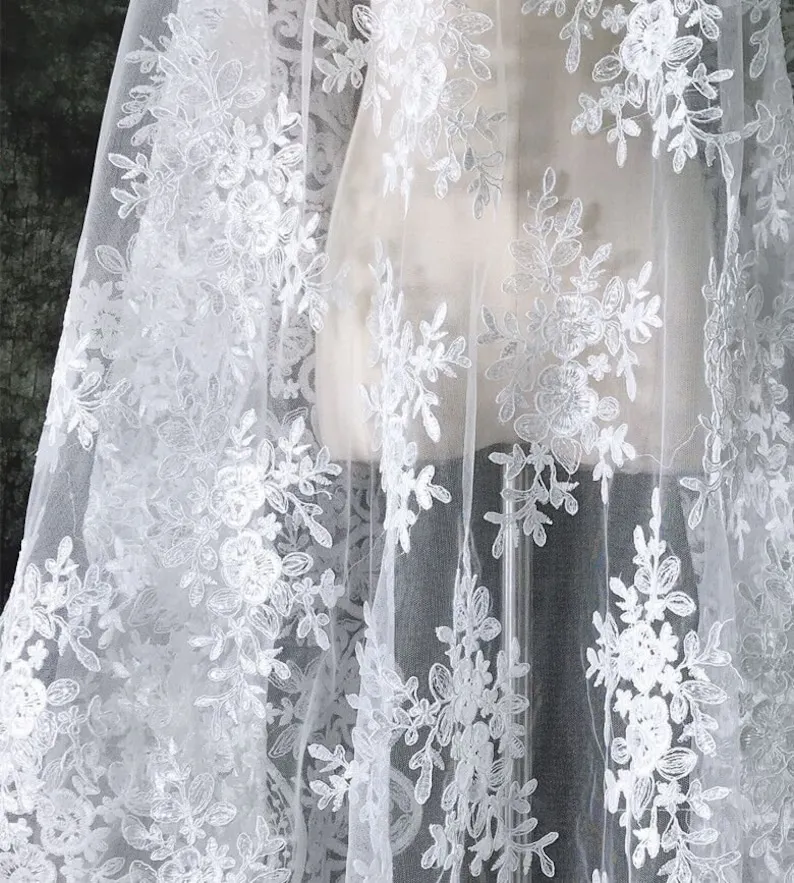 Biała, vintage'owa koronka haf – Embroidery Veil recenzja i cena