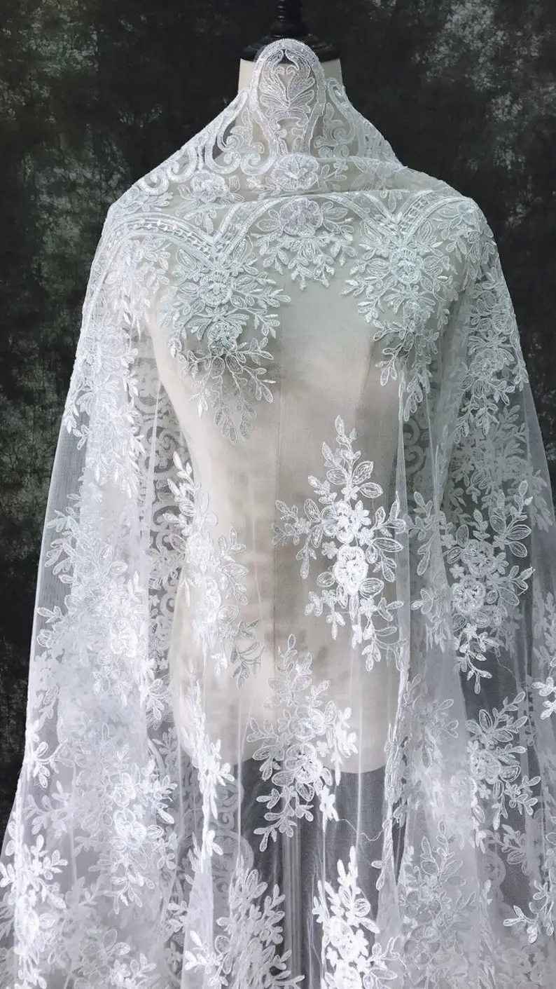 Biała, vintage'owa koronka haf – Embroidery Veil recenzja i cena