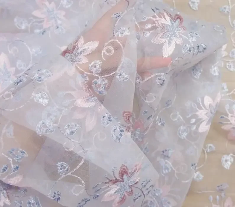 Wykwintna koronka z haftem kwi – Embroidery Veil recenzja i cena