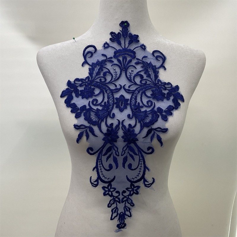 Wielokolorowa, wykwintna koron – Embroidery Veil recenzja i cena